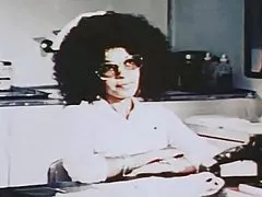 החושך אילם